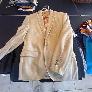 Men's Beige Blazer